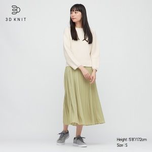 UNIQLO knit seamless cotton boat neck sweater